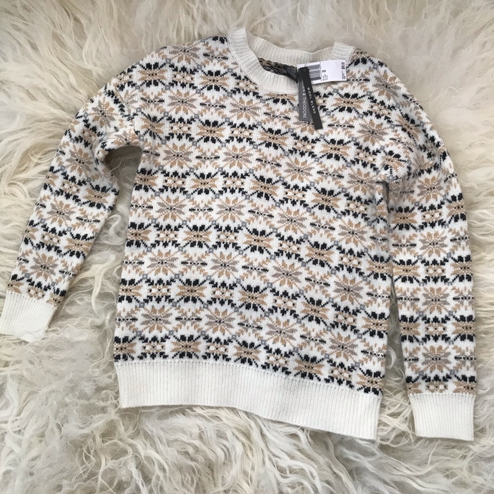 Chelsea & Theodore Sweater White Combo